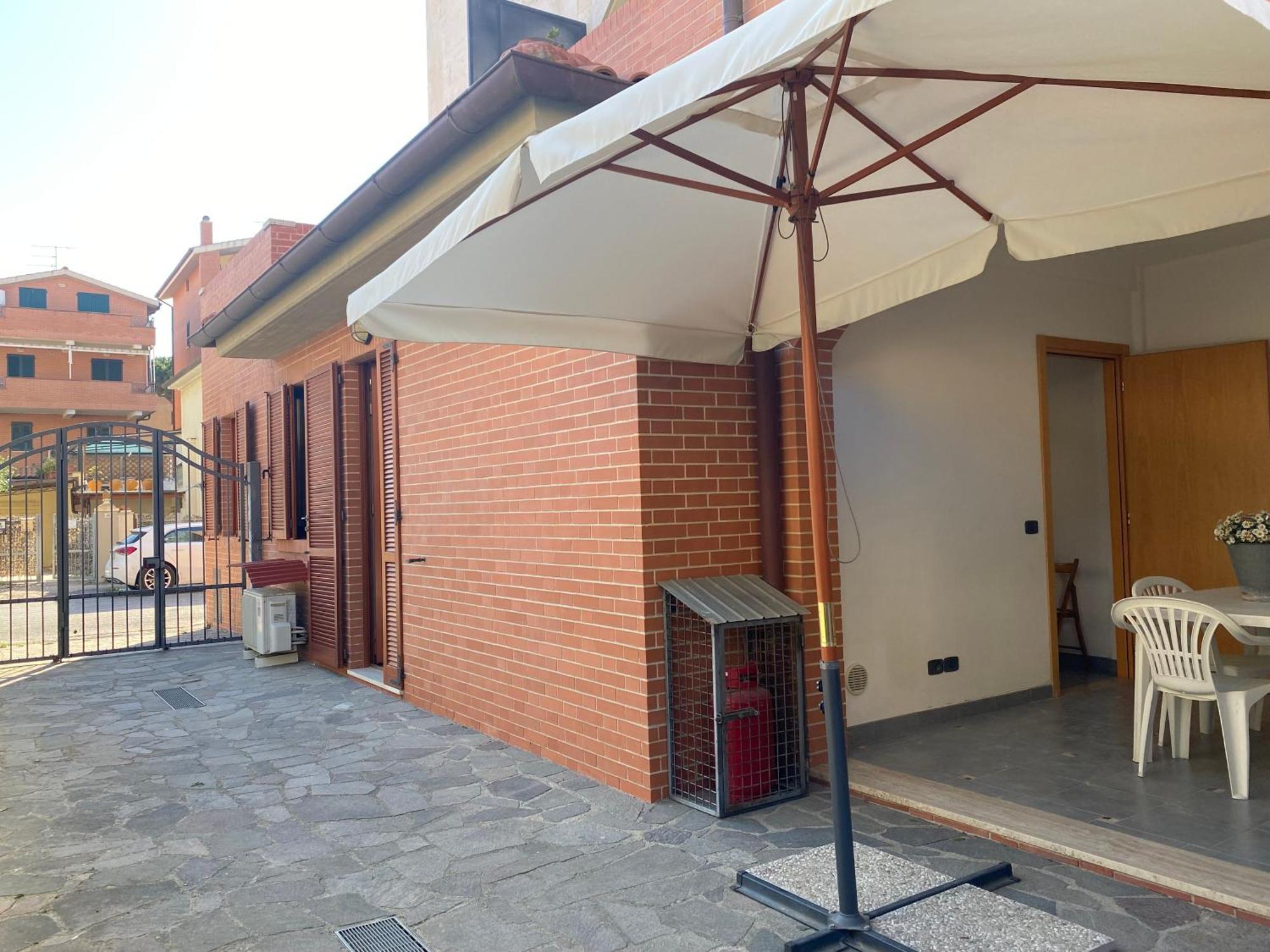 I Portici Appartamenti Marina di Grosseto Exterior foto